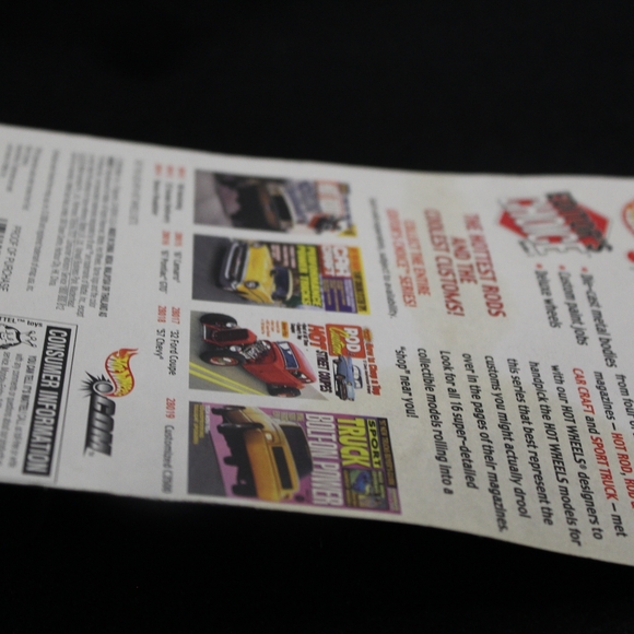 Hot Wheels Editors Choice Hot Rod '68 Ford Mustang Die Cast Target #1/16 - Picture 3 of 4